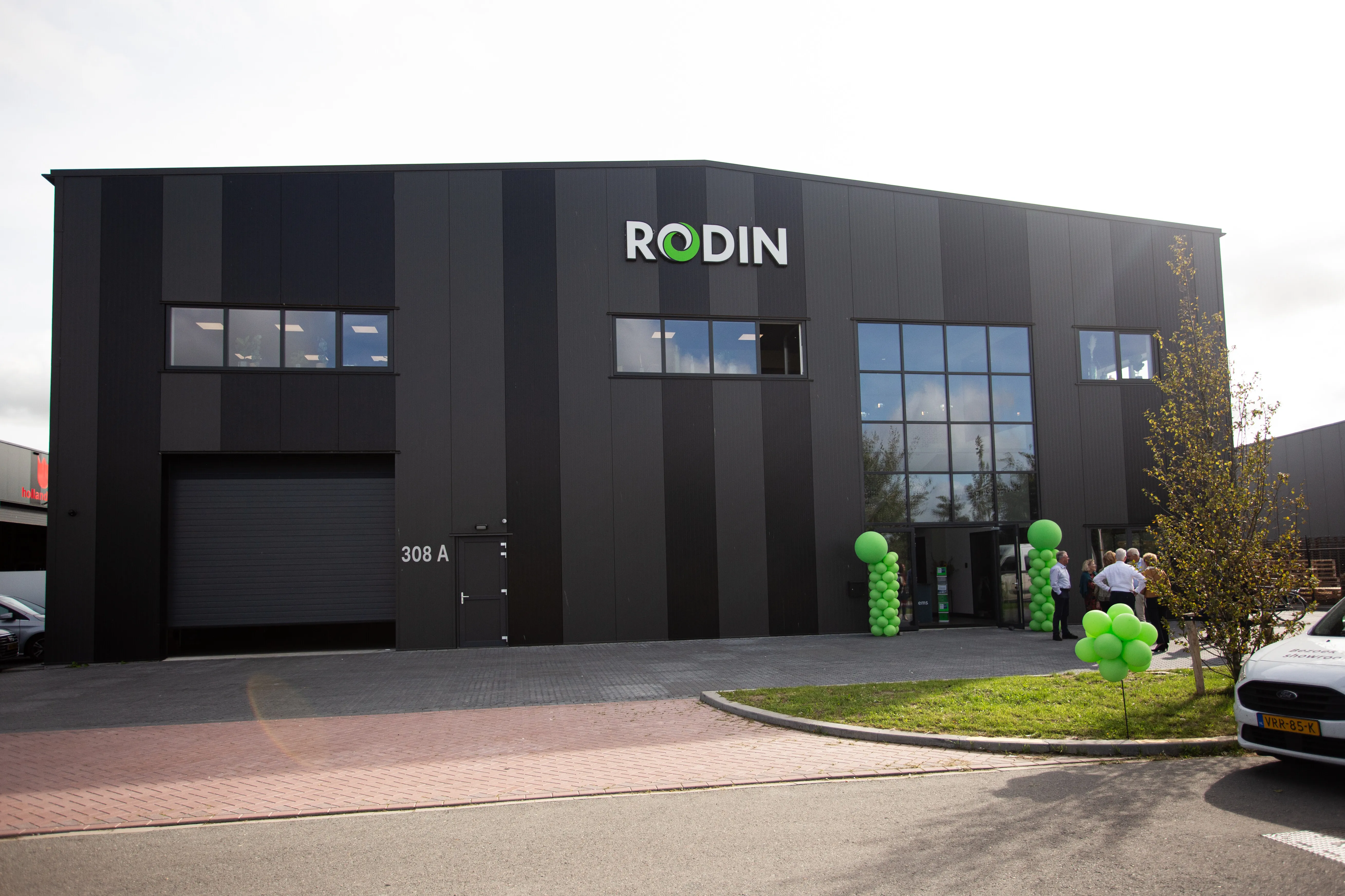 Het pand van RODIN machining in Opmeer bij de opening in 2023